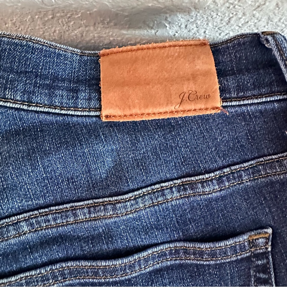 J.Crew Dark Wash Demi Boot Crop Jeans – Raw Hem, Bottom Fly, Size 29 Tall - Picture 6 of 7
